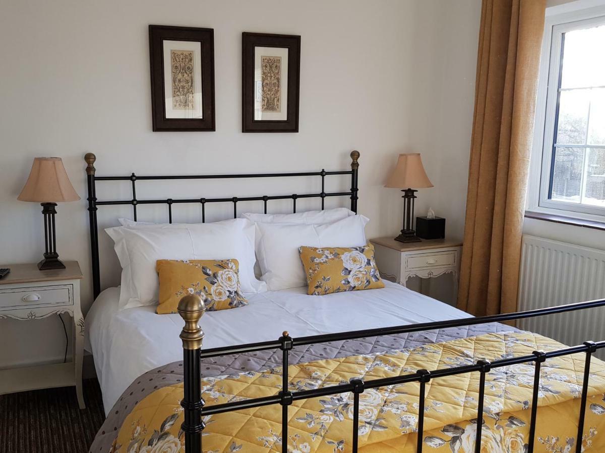 Wisteria Haze Bed and Breakfast Κράνφιλντ Εξωτερικό φωτογραφία